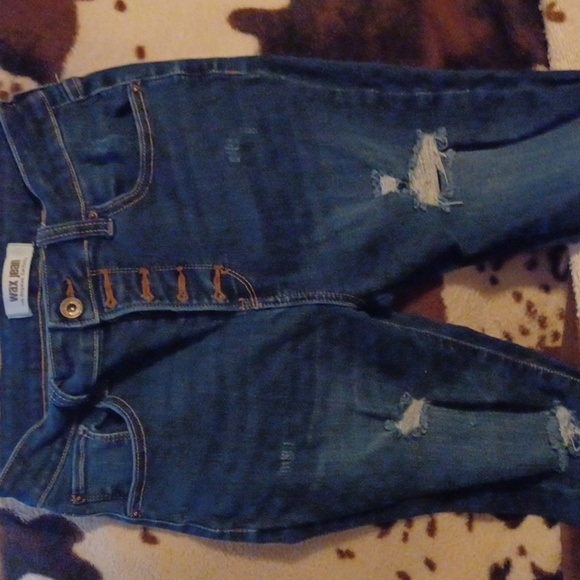 WAX JEAN, LOS ANGELES CA. WOMENS JEANS SIZE 3/26. BUTTON UP FLY, DISTRES… - Picture 2 of 9
